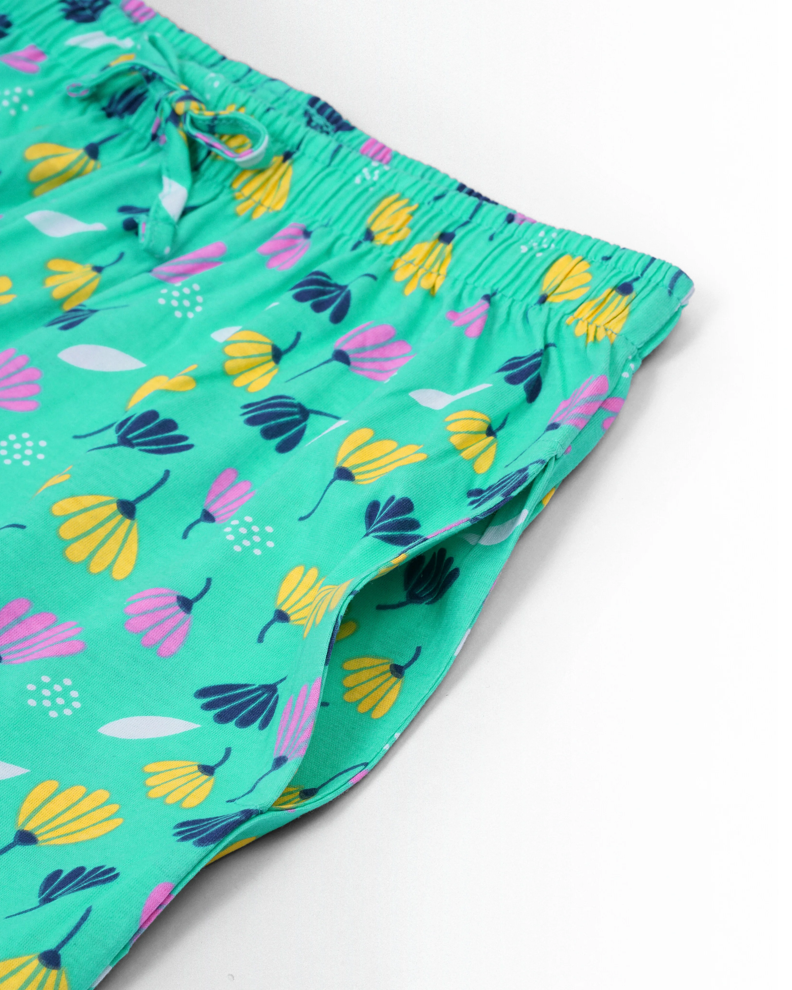 Women's Co ord set Green flowers - Image 4